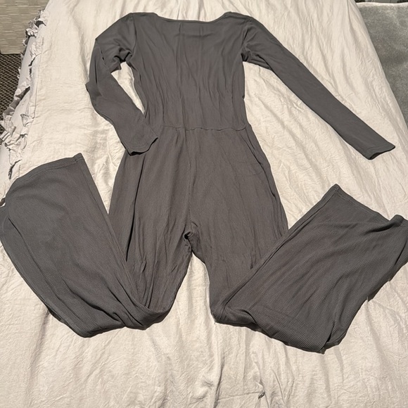 NWT Kittenish Jumpsuit - Picture 8 of 8